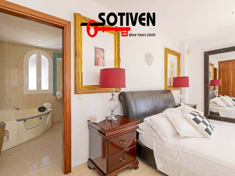 Villa for Sale in Adeje, Sta.cruz Tener. 29