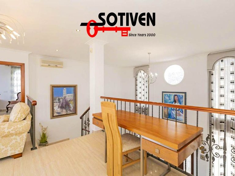 Villa for Sale in Adeje, Sta.cruz Tener. 18