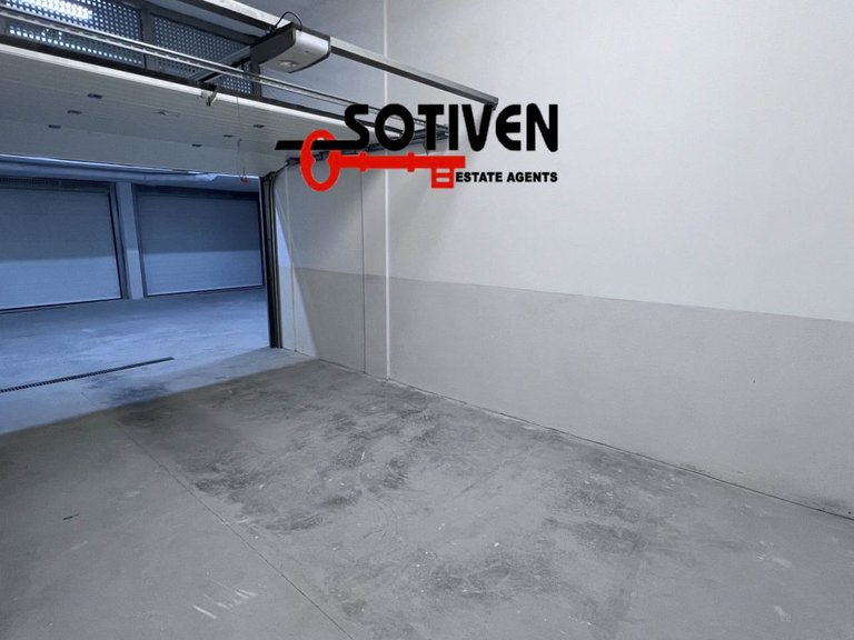 Town House for Sale in Guía De Isora, Sta.cruz Tener. 21