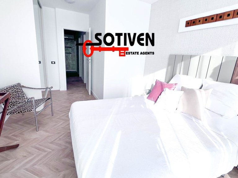 Town House for Sale in Guía De Isora, Sta.cruz Tener. 12
