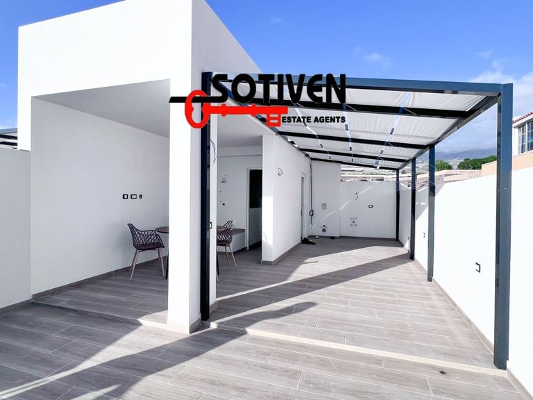 Town House for Sale in Guía De Isora, Sta.cruz Tener. 3