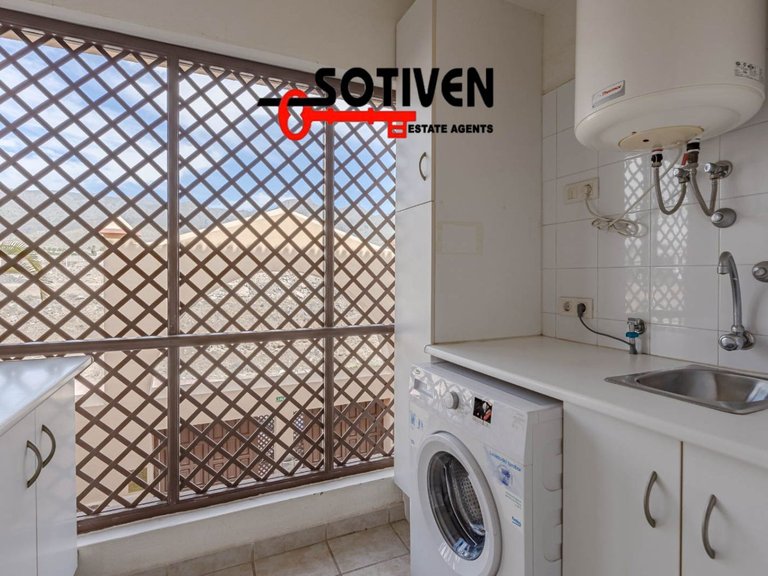 Apartment for Sale in Adeje, Sta.cruz Tener. 10