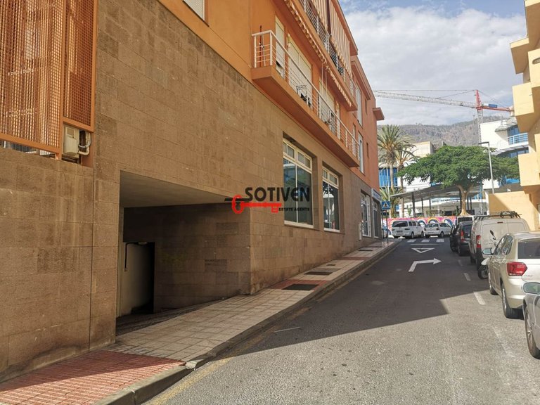 Apartment for Sale in Adeje, Sta.cruz Tener. 11