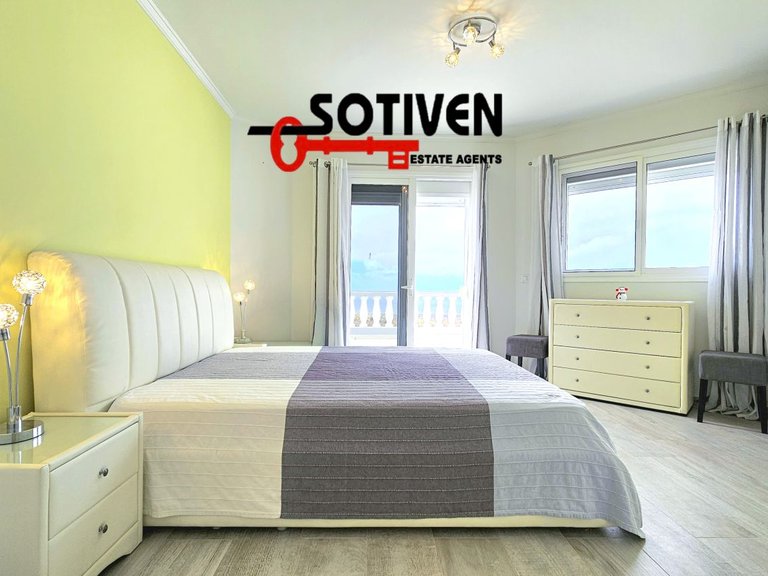 Apartment for Sale in Los Gigantes, Sta.cruz Tener. 12