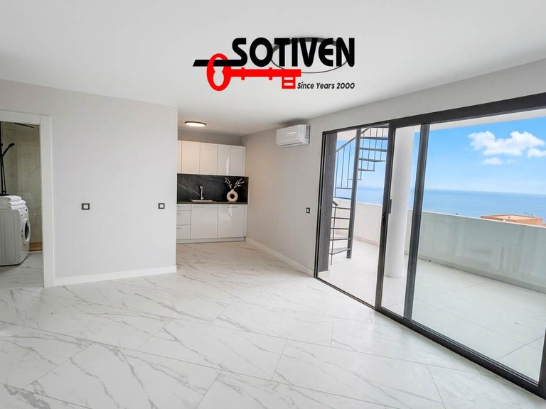 Penthouse for Sale in Adeje, Sta.cruz Tener. 5