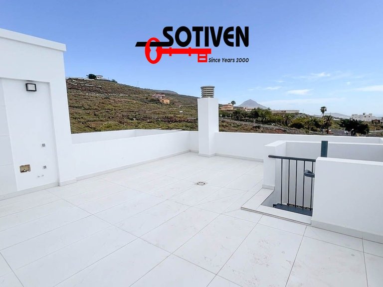 Penthouse for Sale in Adeje, Sta.cruz Tener. 2