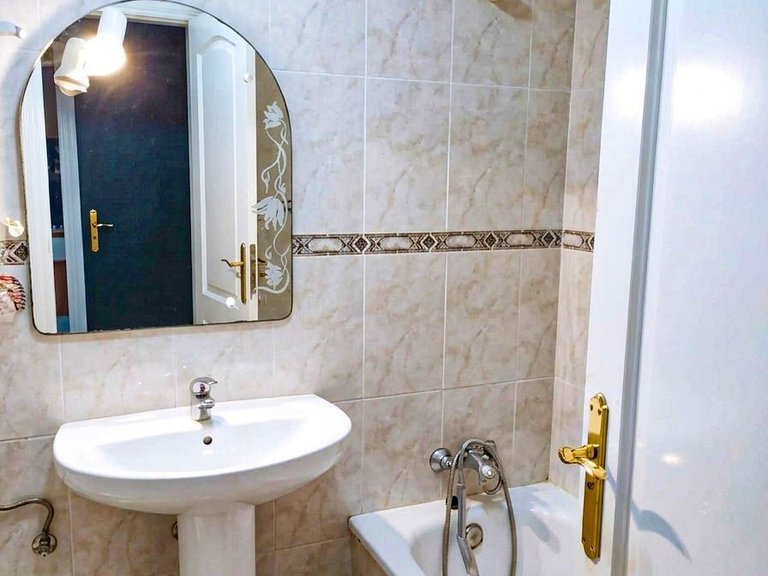 Apartment for Sale in Guía De Isora, Sta.cruz Tener. 9