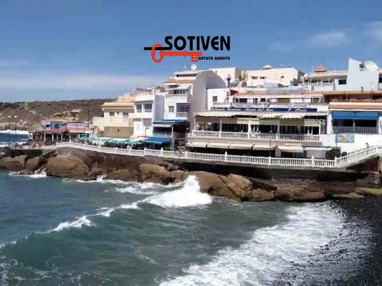 Apartment for Sale in Adeje, Sta.cruz Tener. 2