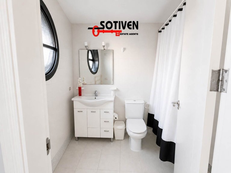 Apartment for Sale in Adeje, Sta.cruz Tener. 15