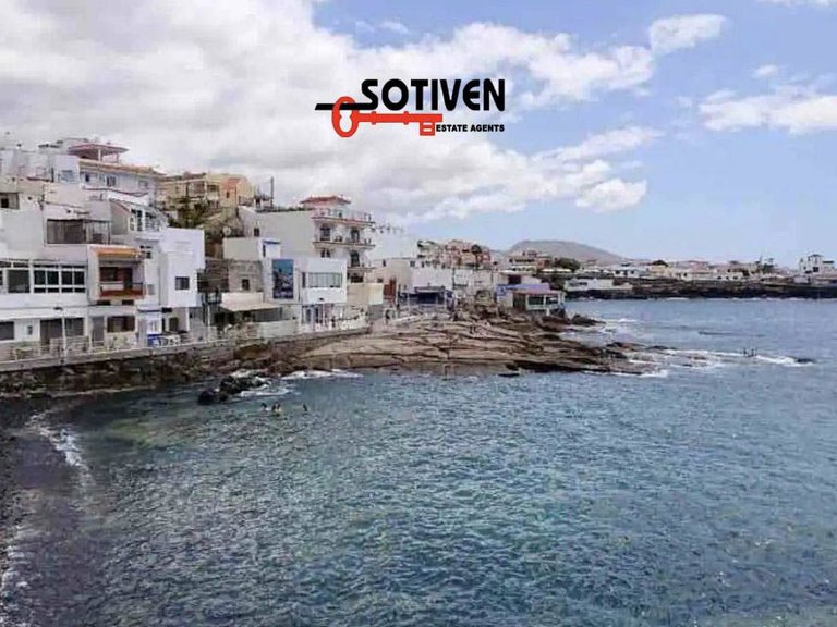 Apartment for Sale in Adeje, Sta.cruz Tener. 21