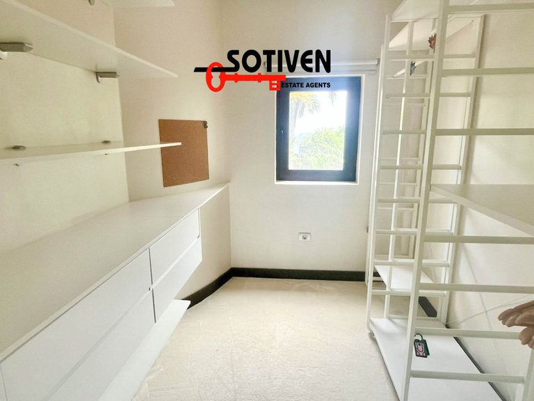 Villa for Rent in Realejos (los), Sta.cruz Tener. 26