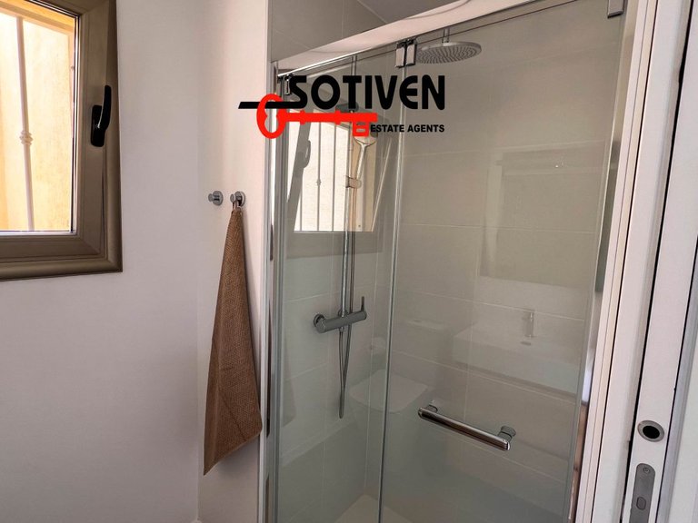 Penthouse for Rent in Guía De Isora, Sta.cruz Tener. 25
