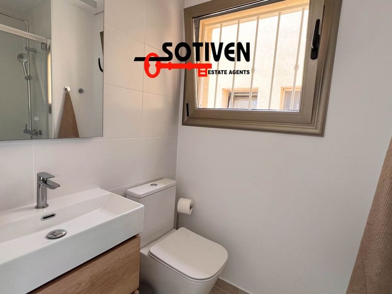 Penthouse for Rent in Guía De Isora, Sta.cruz Tener. 24