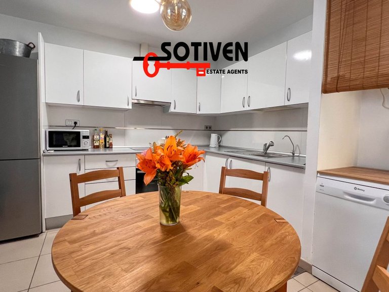 Penthouse for Rent in Guía De Isora, Sta.cruz Tener. 10