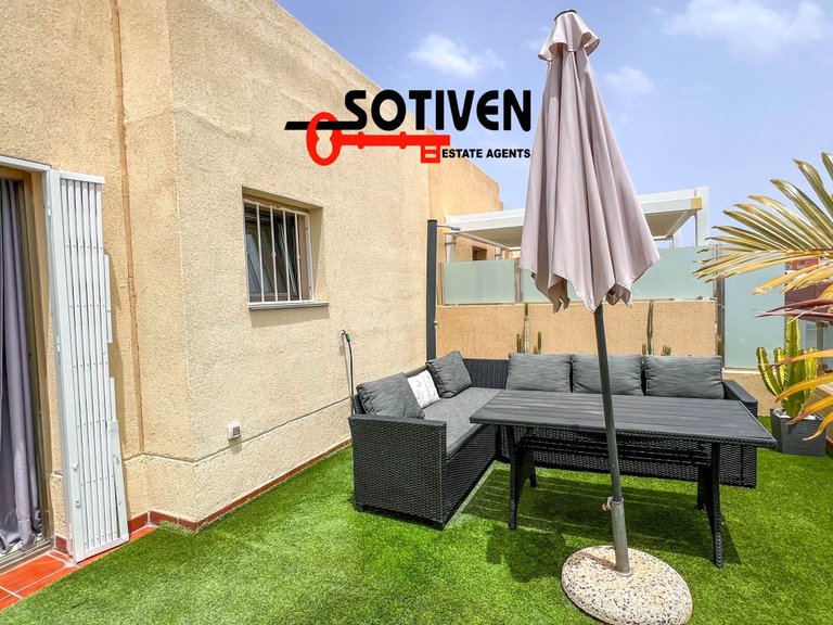 Penthouse for Rent in Guía De Isora, Sta.cruz Tener. 4