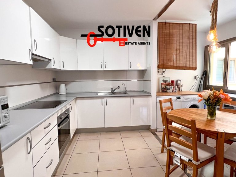 Penthouse for Rent in Guía De Isora, Sta.cruz Tener. 9