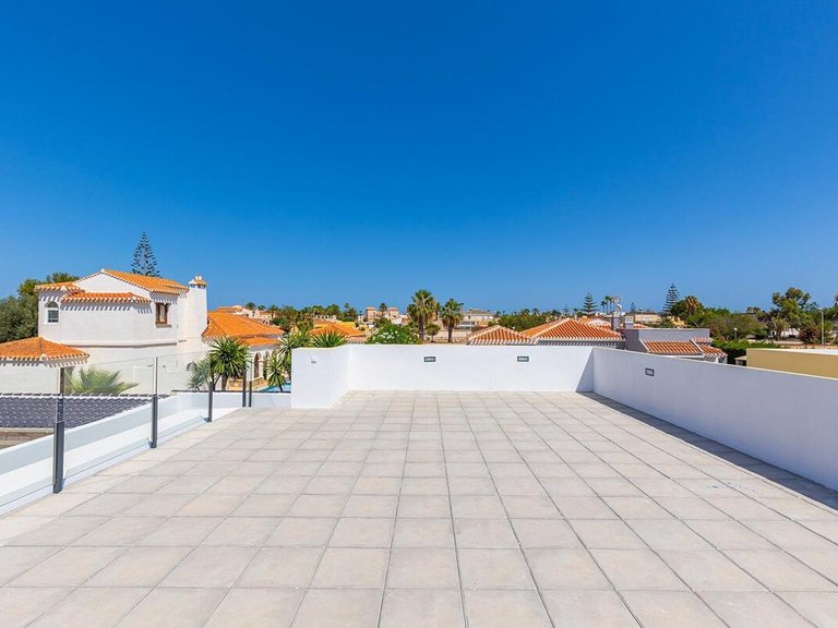 Villa for Sale in Torrevieja, Alicante 12