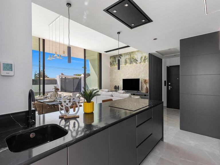 Villa for Sale in Torrevieja, Alicante 26