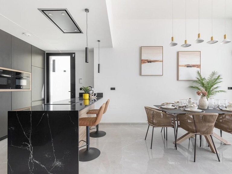 Villa for Sale in Torrevieja, Alicante 28