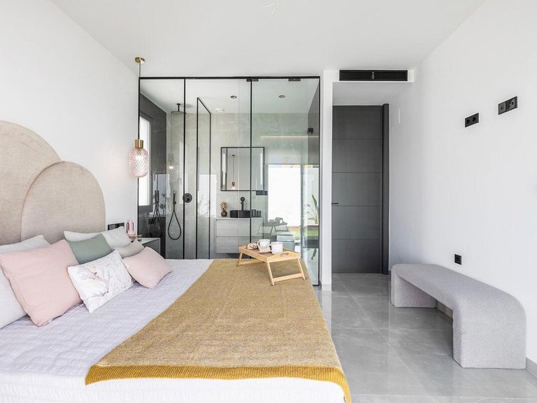 Villa for Sale in Torrevieja, Alicante 32