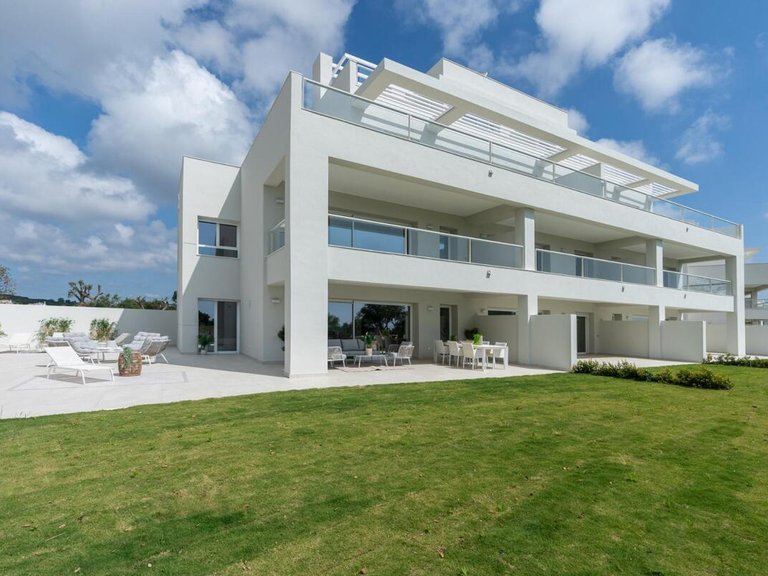 Apartment for Sale in Sotogrande, Cadiz 3