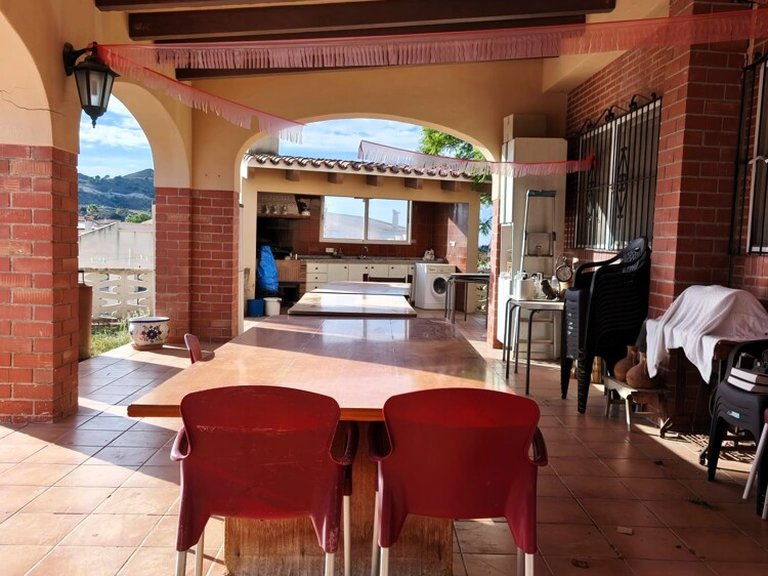 Country House for Sale in Busot, Alicante 2