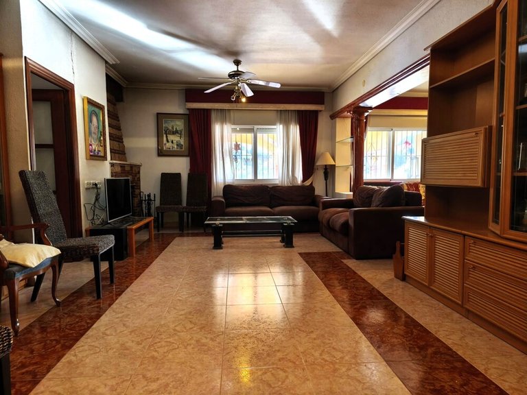 Country House for Sale in Busot, Alicante 4