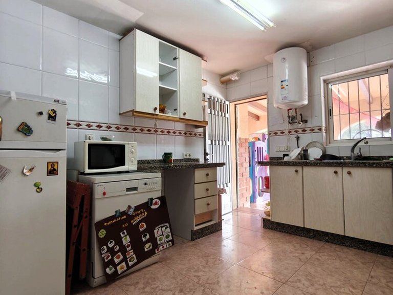 Country House for Sale in Busot, Alicante 13