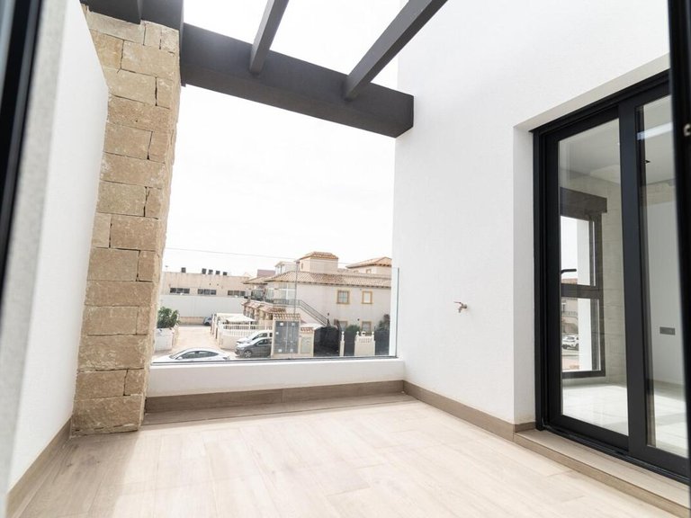 Villa for Sale in Pilar De La Horadada, Alicante 29