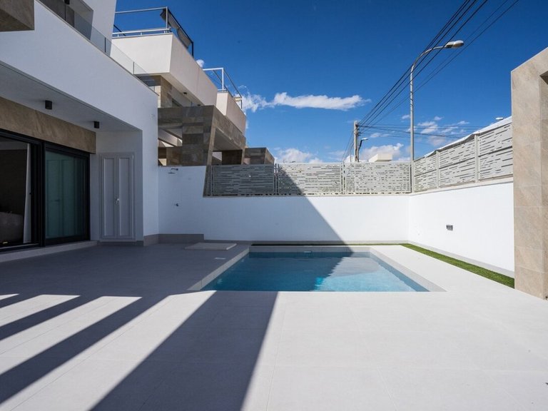 Villa for Sale in San Miguel De Salinas, Alicante 38