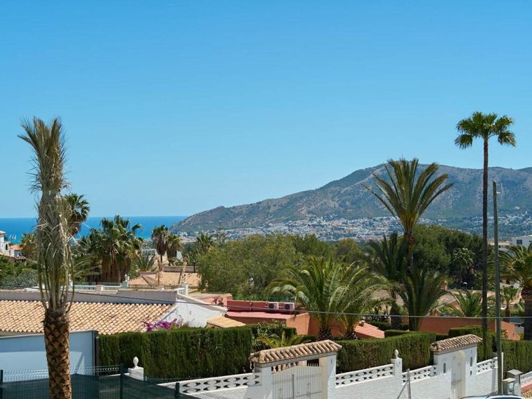 Villa for Sale in L'alfàs Del Pi, Alicante 10