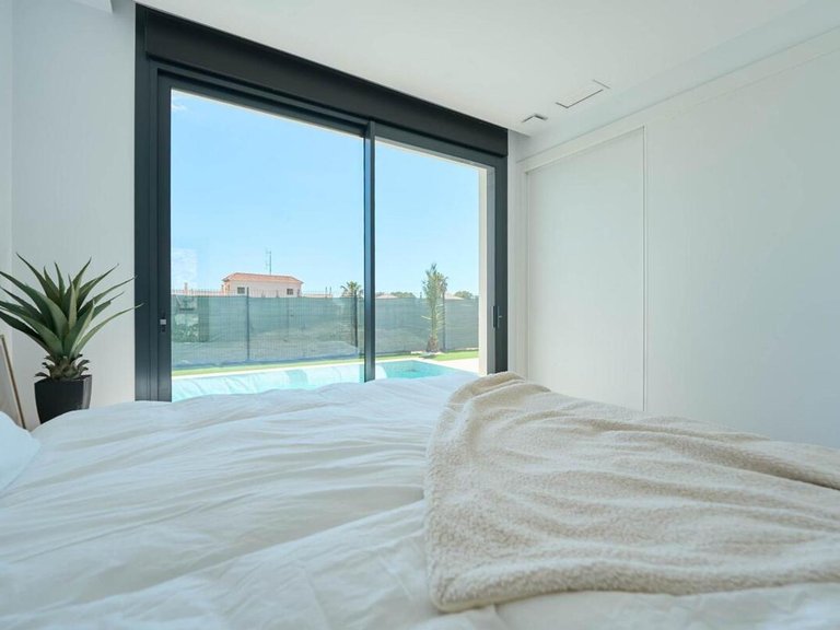 Villa for Sale in L'alfàs Del Pi, Alicante 39