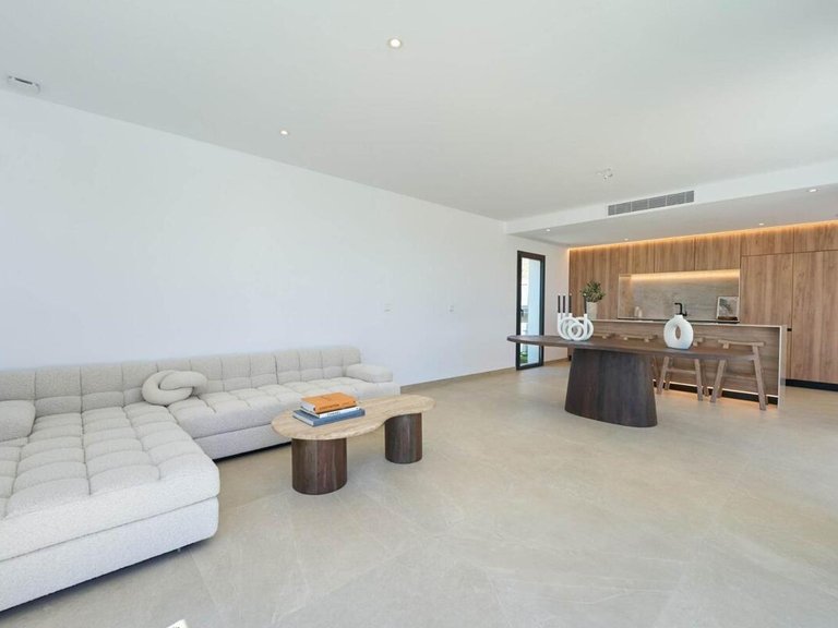 Villa for Sale in L'alfàs Del Pi, Alicante 40