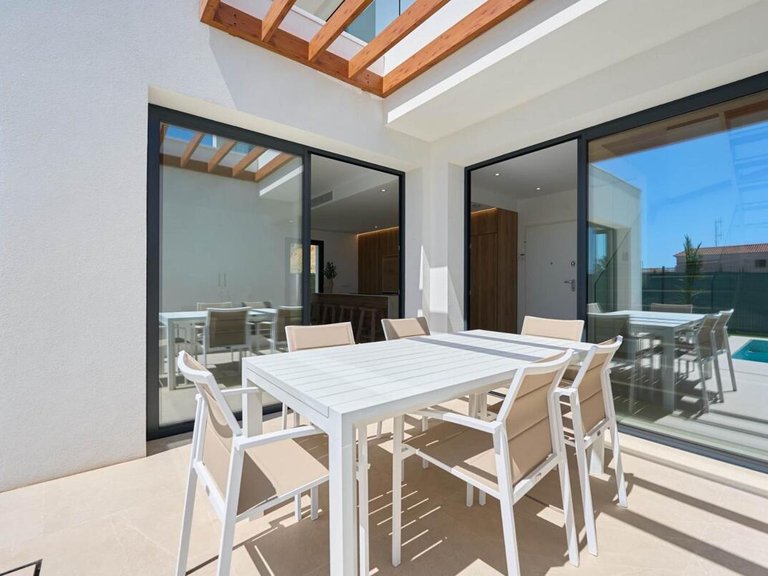 Villa for Sale in L'alfàs Del Pi, Alicante 8