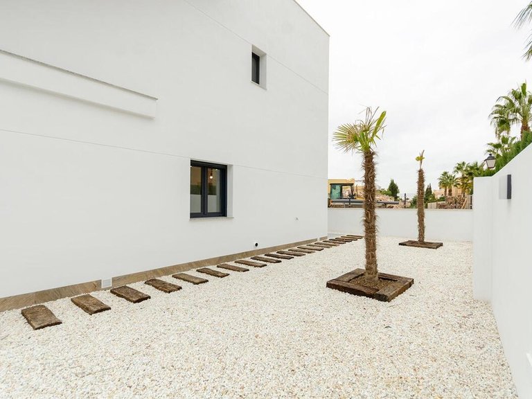 Villa for Sale in Torrevieja, Alicante 44