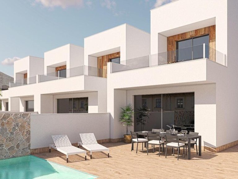 Villa for Sale in Pilar De La Horadada, Alicante 1
