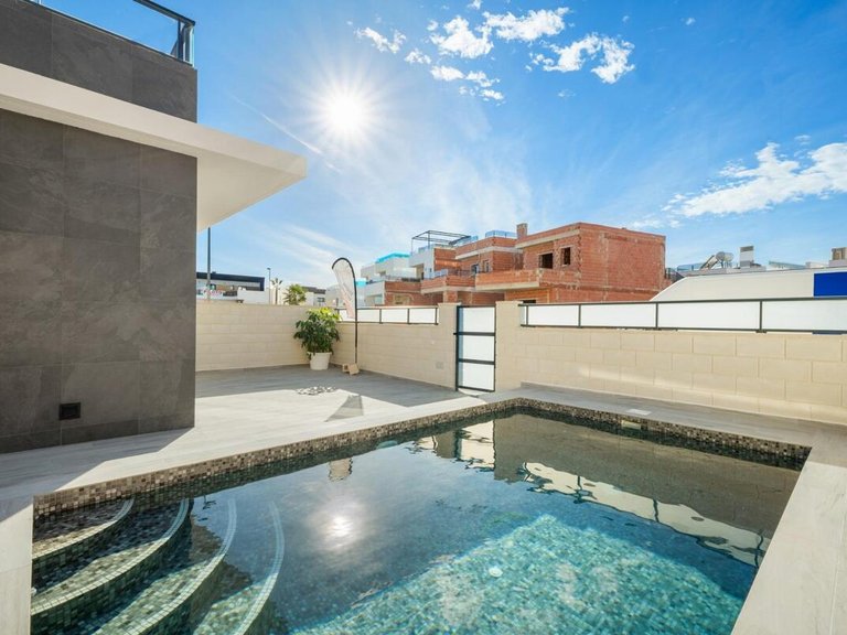 Villa for Sale in Benijofar, Alicante 3