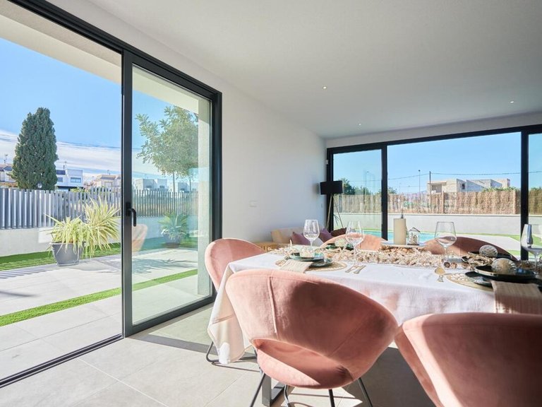 Villa for Sale in Sant Joan D'alacant, Alicante 25