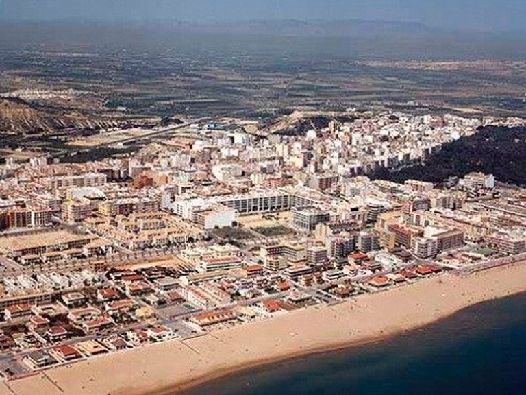 Penthouse for Sale in Guardamar Del Segura, Alicante 9