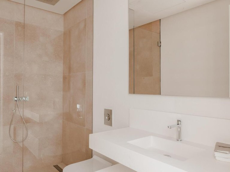 Apartment for Sale in Benahavís, Malaga 18