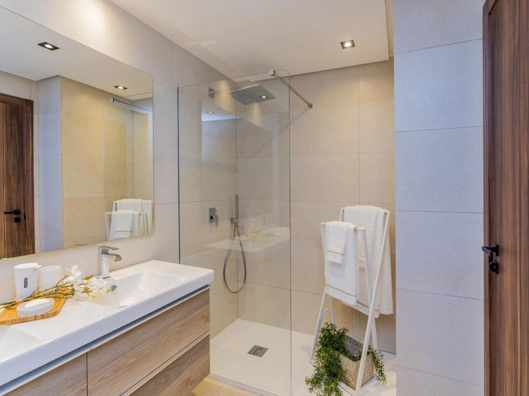 Apartment for Sale in Marbella, Malaga 16