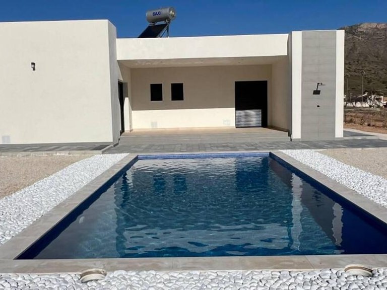 Villa for Sale in El Fondó De Les Neus, Alicante 10