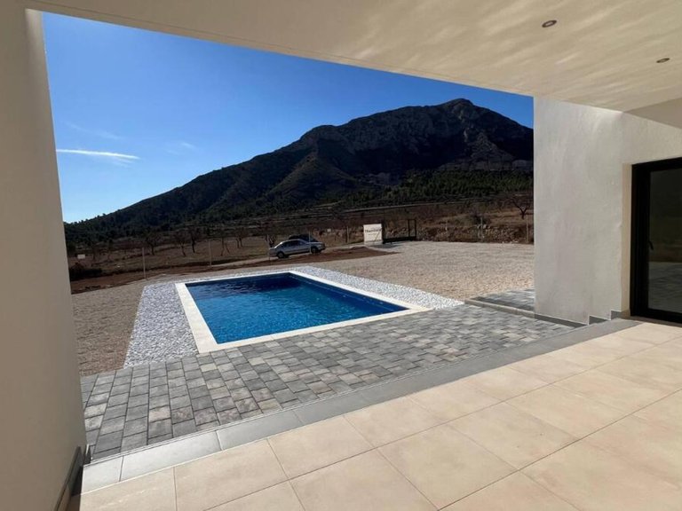 Villa for Sale in El Fondó De Les Neus, Alicante 14