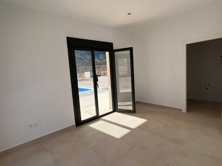 Villa for Sale in El Fondó De Les Neus, Alicante 15