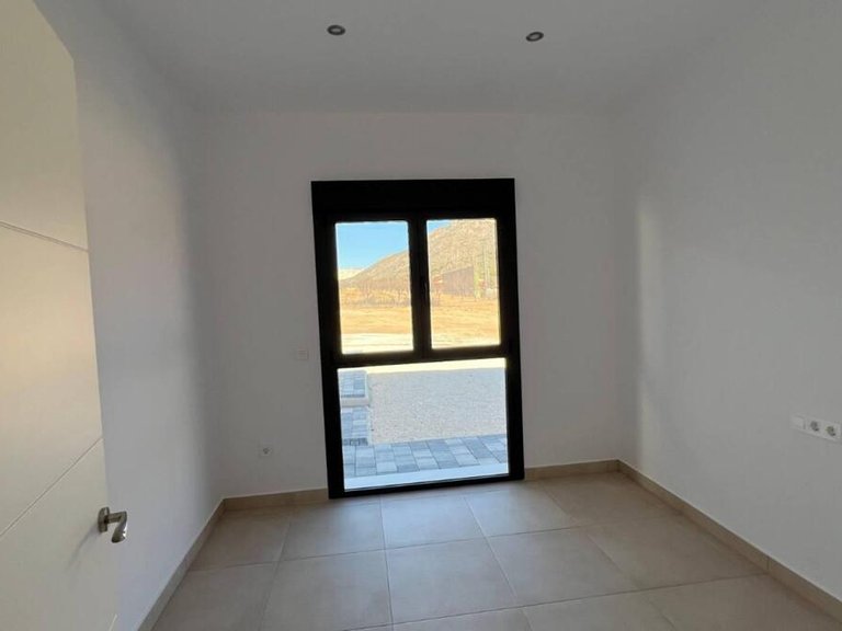 Villa for Sale in El Fondó De Les Neus, Alicante 20