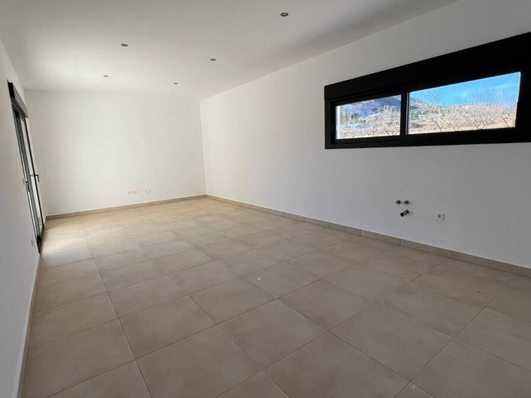 Villa for Sale in El Fondó De Les Neus, Alicante 23