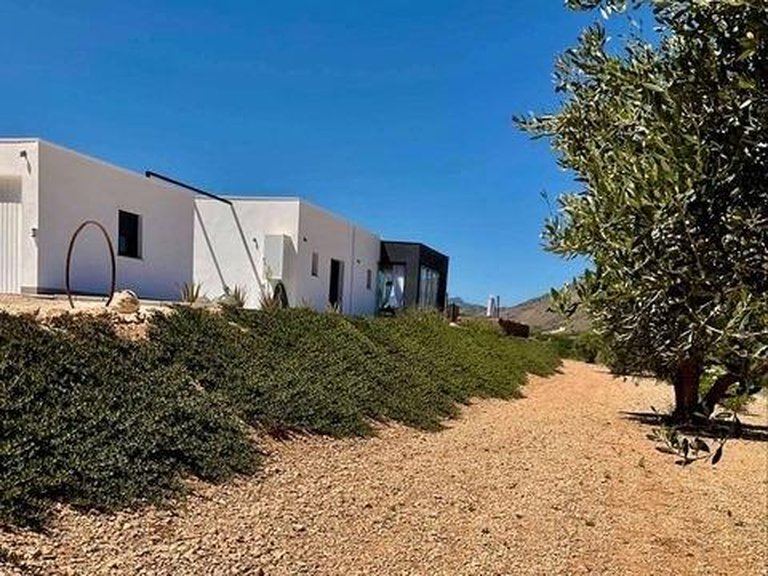 Villa for Sale in El Fondó De Les Neus, Alicante 30