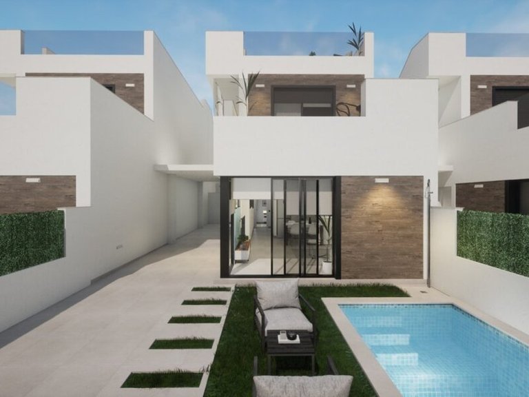 Villa for Sale in Los Alcázares, Murcia 2