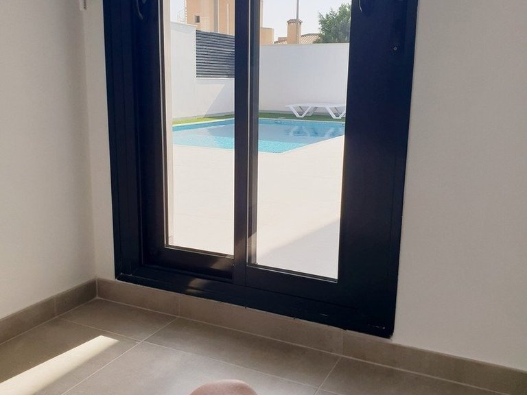Villa for Sale in Pilar De La Horadada, Alicante 4