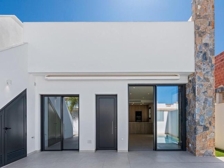 Villa for Sale in Pilar De La Horadada, Alicante 7